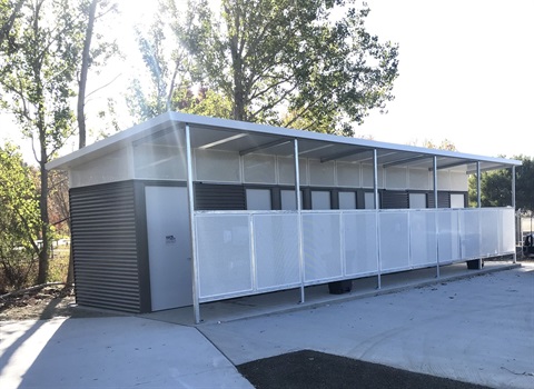 Murrumbateman Public Toilets.JPG