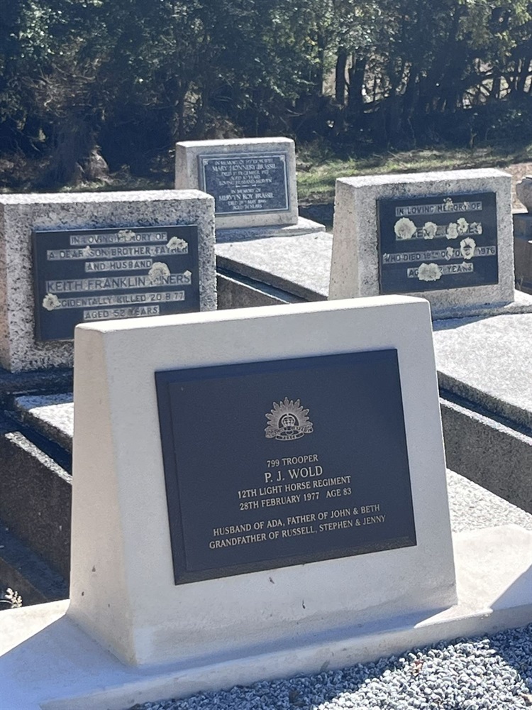 Tpr Peter Wold - Headstone.JPEG